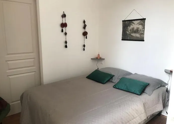 Апартаменты Bord De Tarn